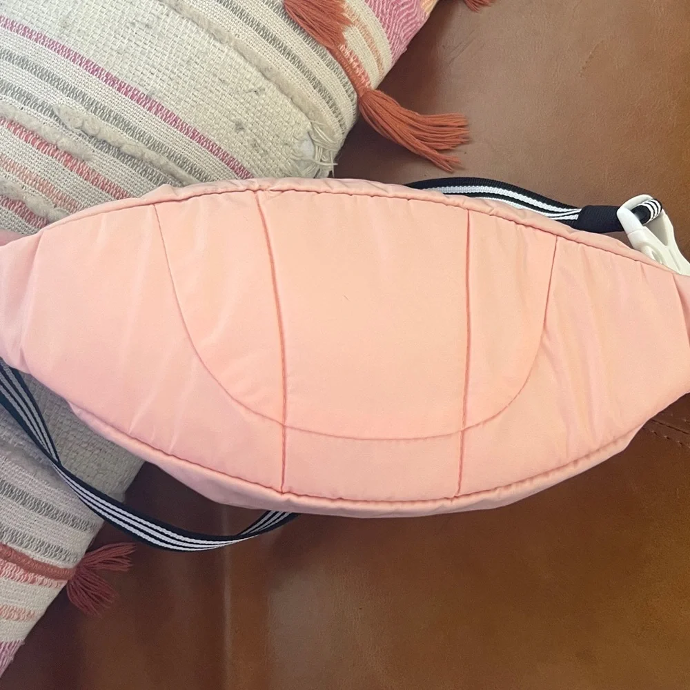 Adidas unisex Core Waist pack Fanny pack glow pink New With Tags - Picture 4 of 8